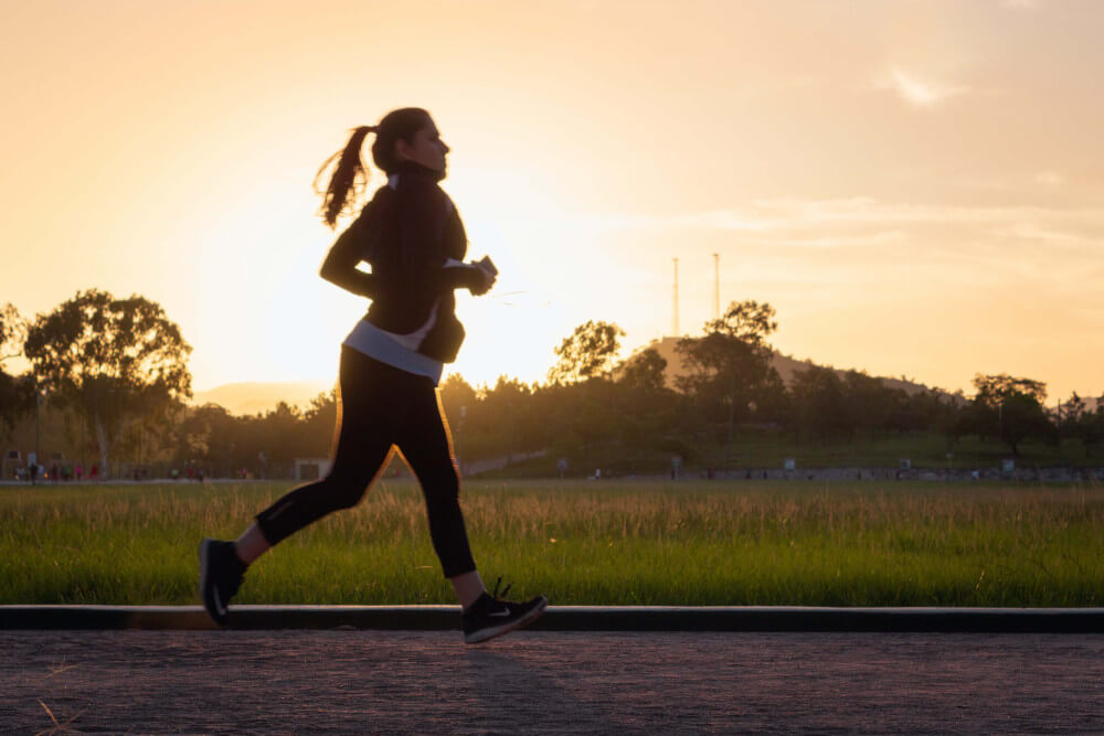 The Pros and Cons of Running on a Treadmill vs. Outside